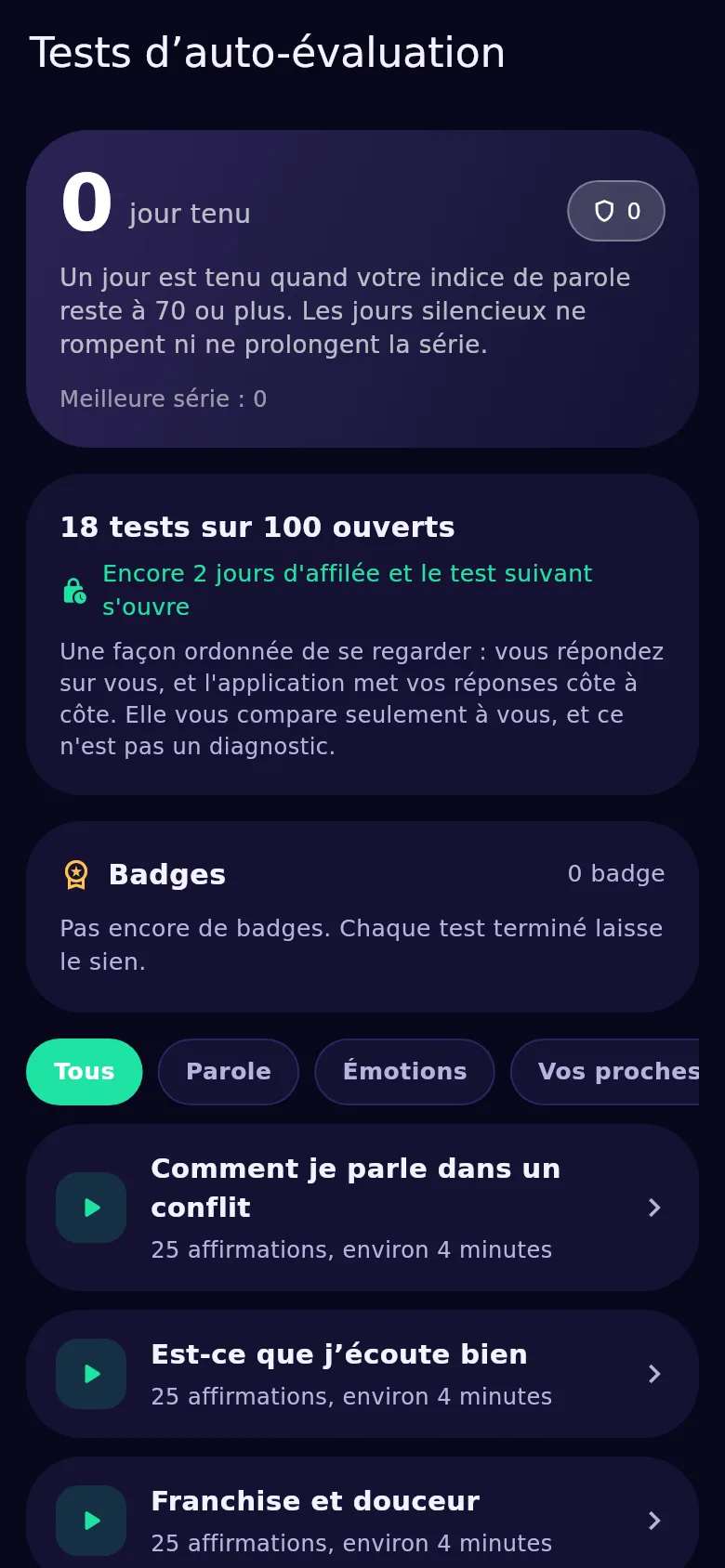 L’écran des tests d’auto-évaluation dans Kyndsy : cent tests, ouverts et verrouillés